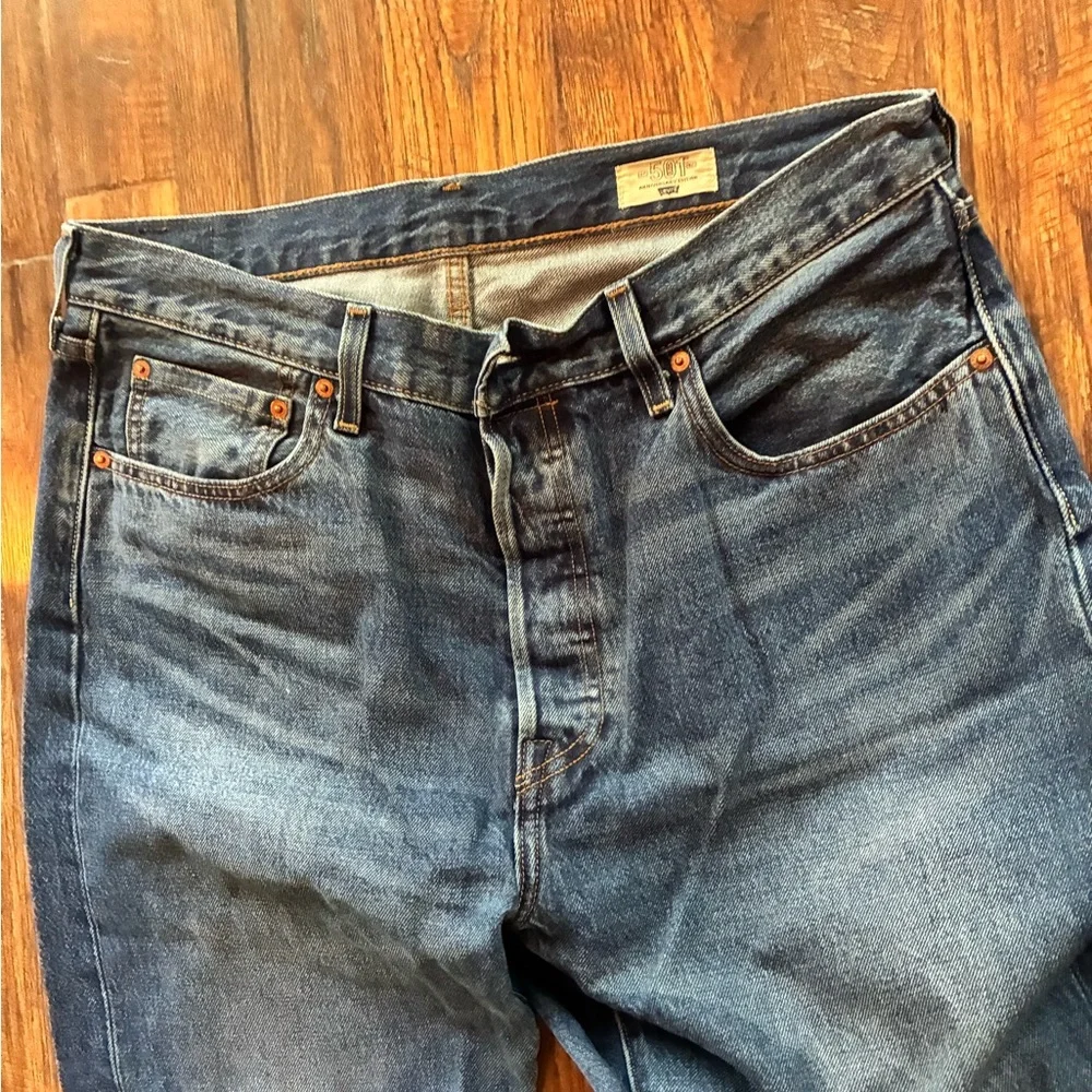 Levi's 501 150th anniversary jeans 33X30 - Picture 3 of 8
